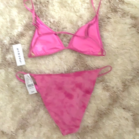 Pink Bikini - Picture 2 of 4